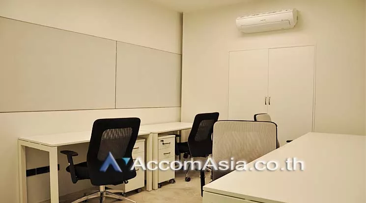  1  Office Space For Rent in Sukhumvit ,Bangkok BTS Phrom Phong at Soho AA15739